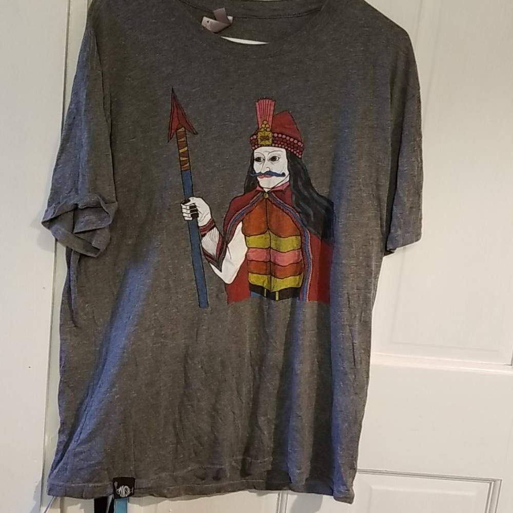 Mens XL Phish impaler